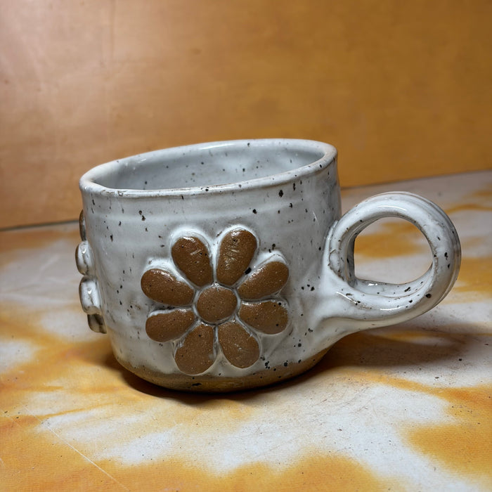 12oz 2nd white flower mug