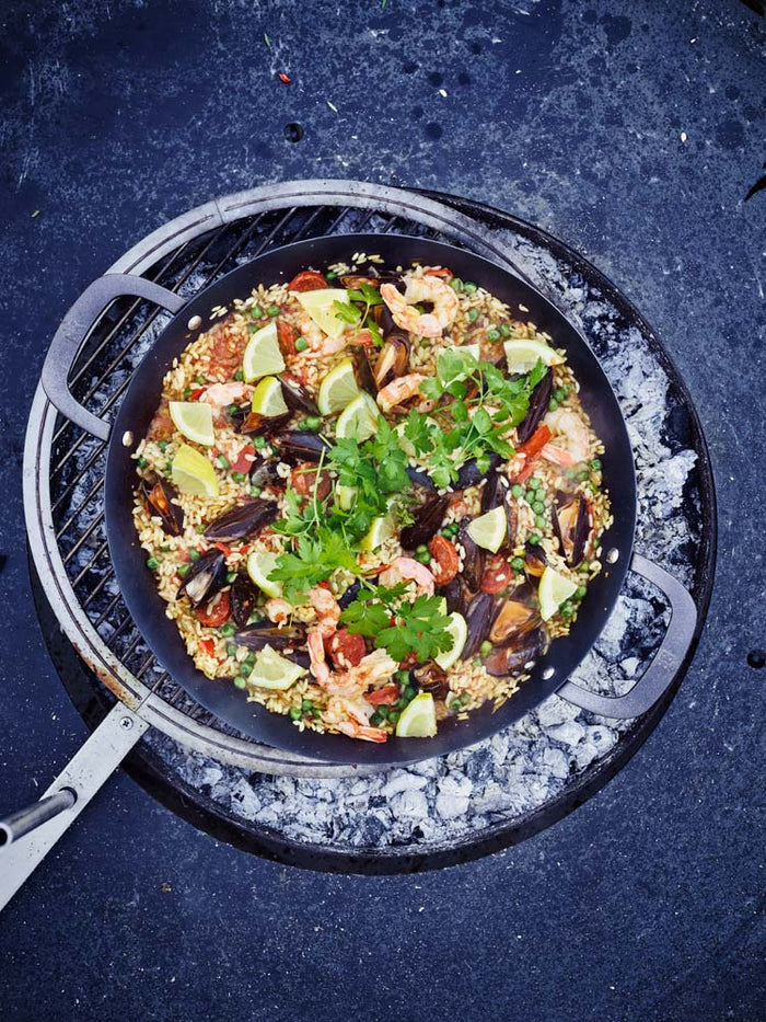 Black Steel paellapan 38 cm zwart met paella en deksel