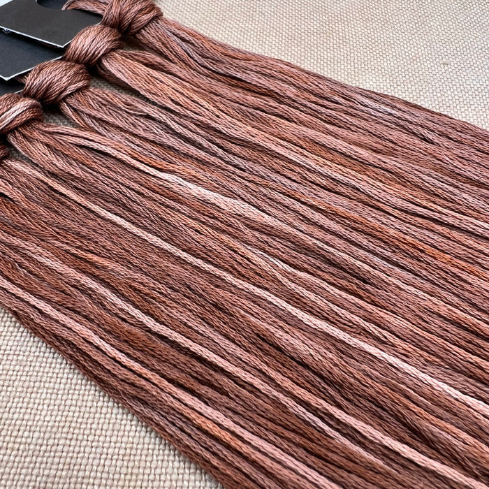 Roxy Floss Collection 8yd Cinnamon