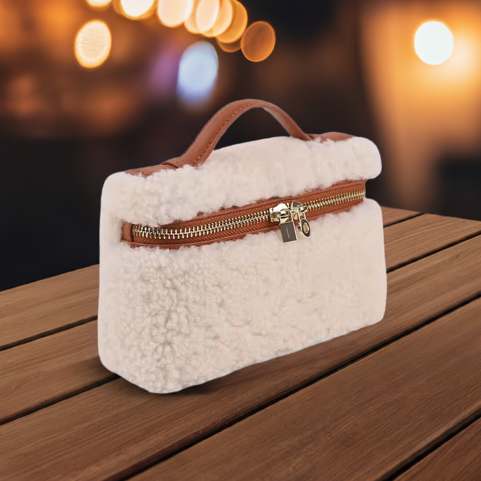 20cm Loro Winter Bag Travellers Hat Boutique