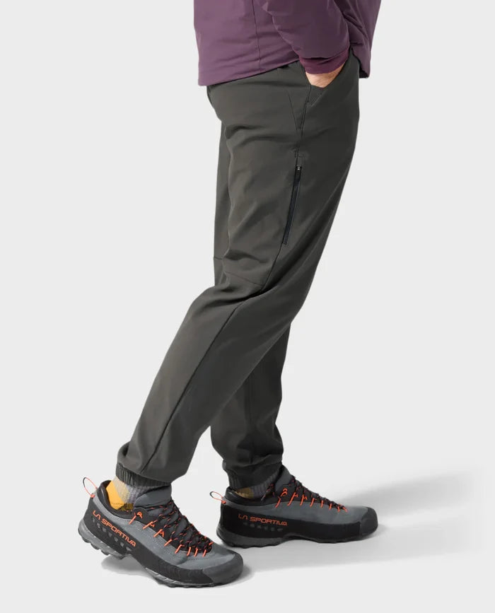 AllTrails × Stio Men's Pinedale Jogger - Raven Bottoms Stio