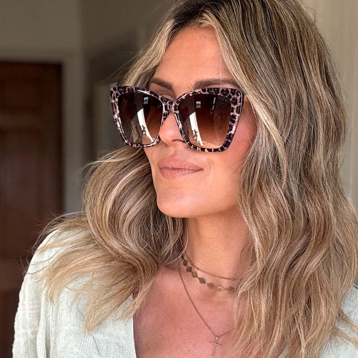 lifestyle - lindseywengerd wearing Becky ii Leopard Tortoise & Brown Gradient Oversized Cat Eye Sunglasses front - UGC