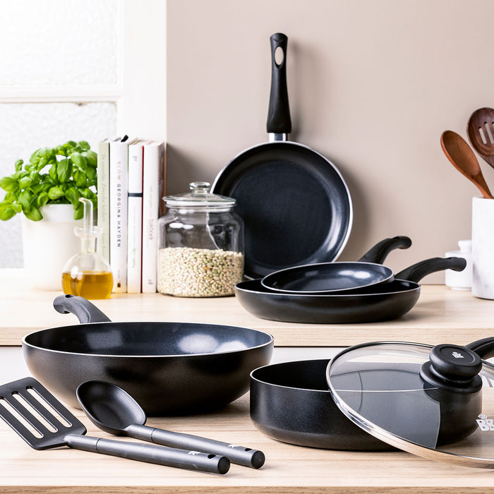 Brilliant hapjespan 24 cm met volledige collectie
