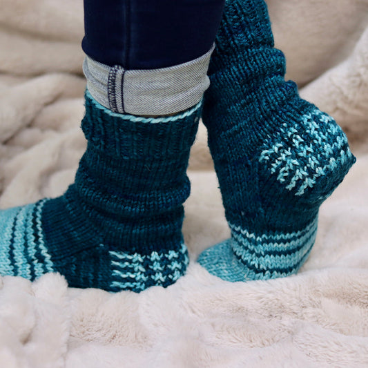 Bulkylicious Slipper Socks kit by Lauren Slagle (lolodidit) - KIT