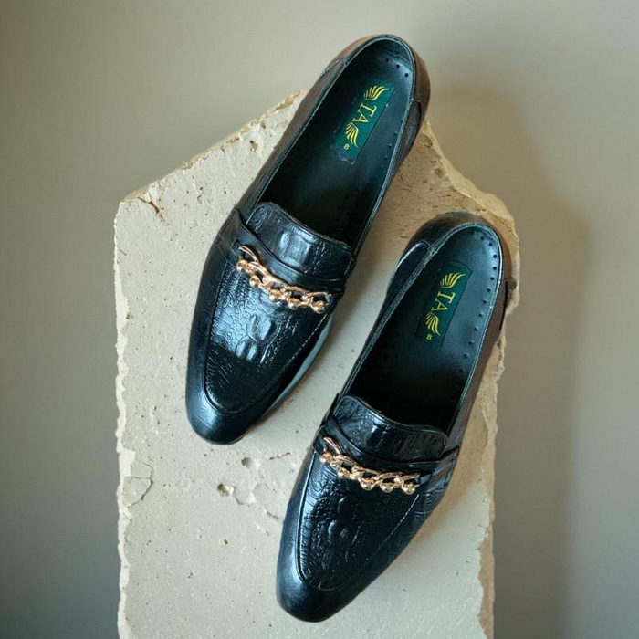 Chain Leather Moccasin Shoes