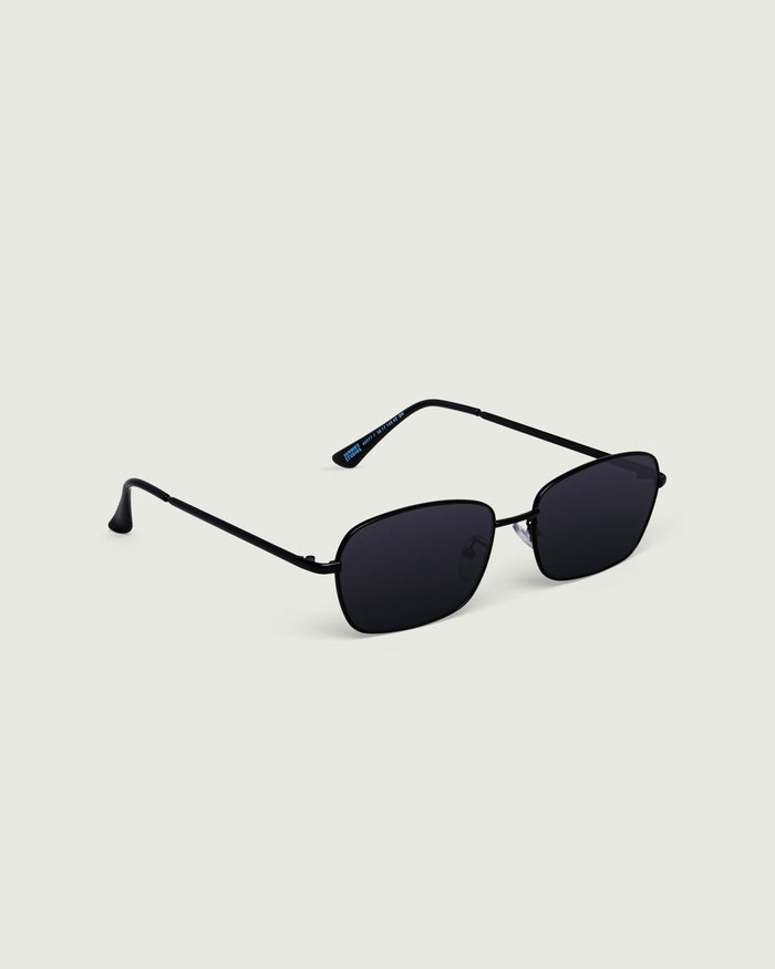 Charcoal::Emman Sunglasses rectangle black metal front diagonal