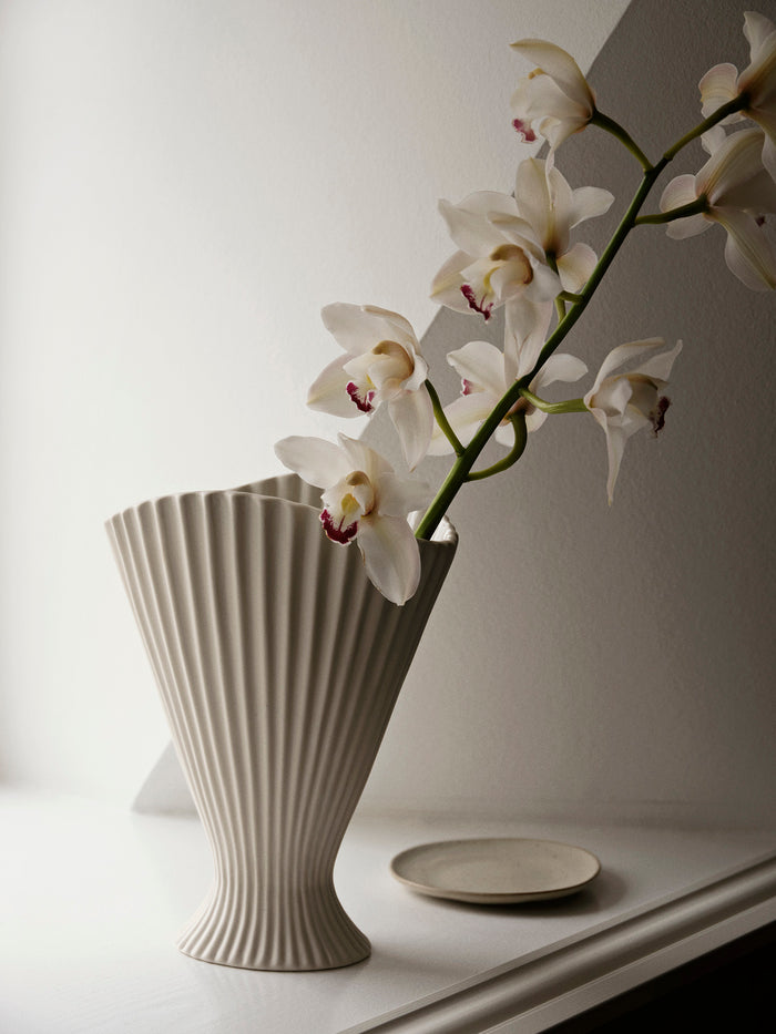 Fountain Vase - More Options - BEAM
