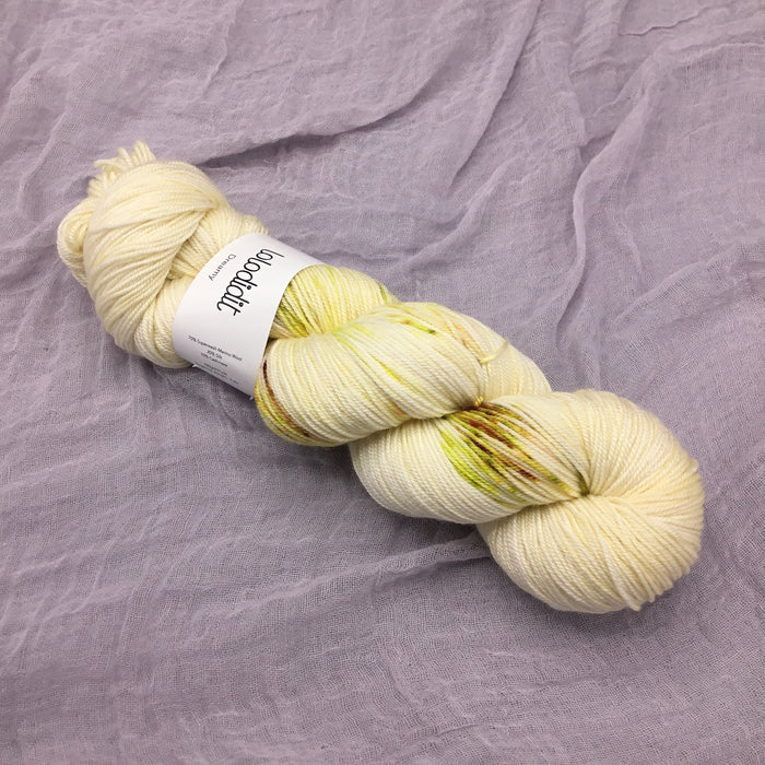 Golden - Barely There