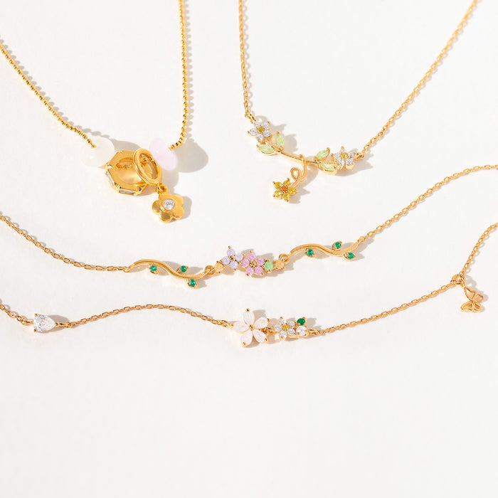 Golden Daisy Necklace