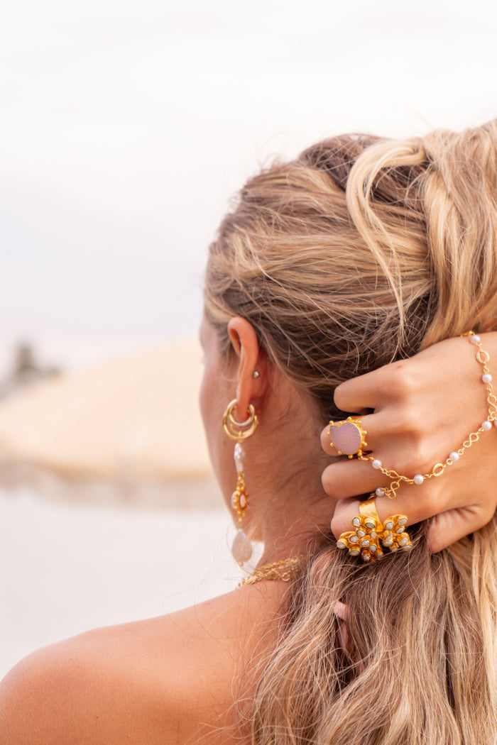 Hibiscus Pearl Ring