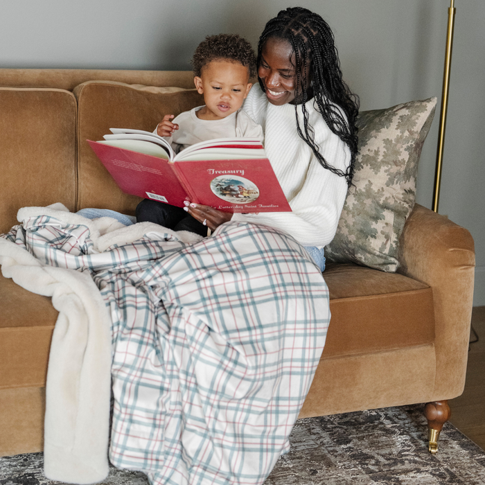 HOLIDAY MINKY/FAUX FUR THROW BLANKETS