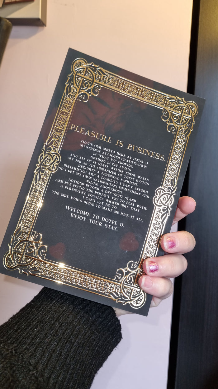 HOTEL O - Gold-Foiled Special Edition with sprayed edges