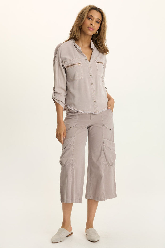 Wearables Knapp Distressed Cargo Button-Up