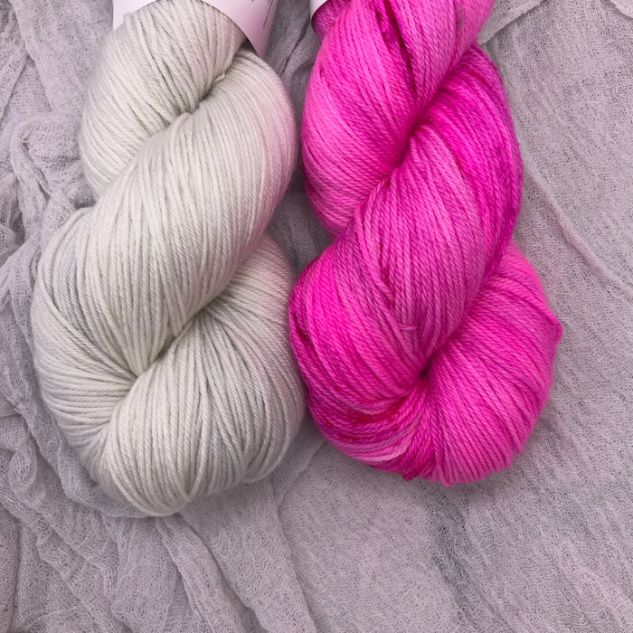 Little Pickering Socks kit by Lauren Slagle (lolodidit) - KIT