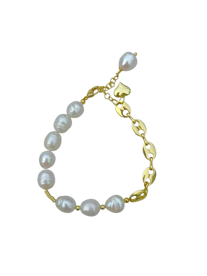 Freshwater pearl gold Lolo bracelet for summer outfit