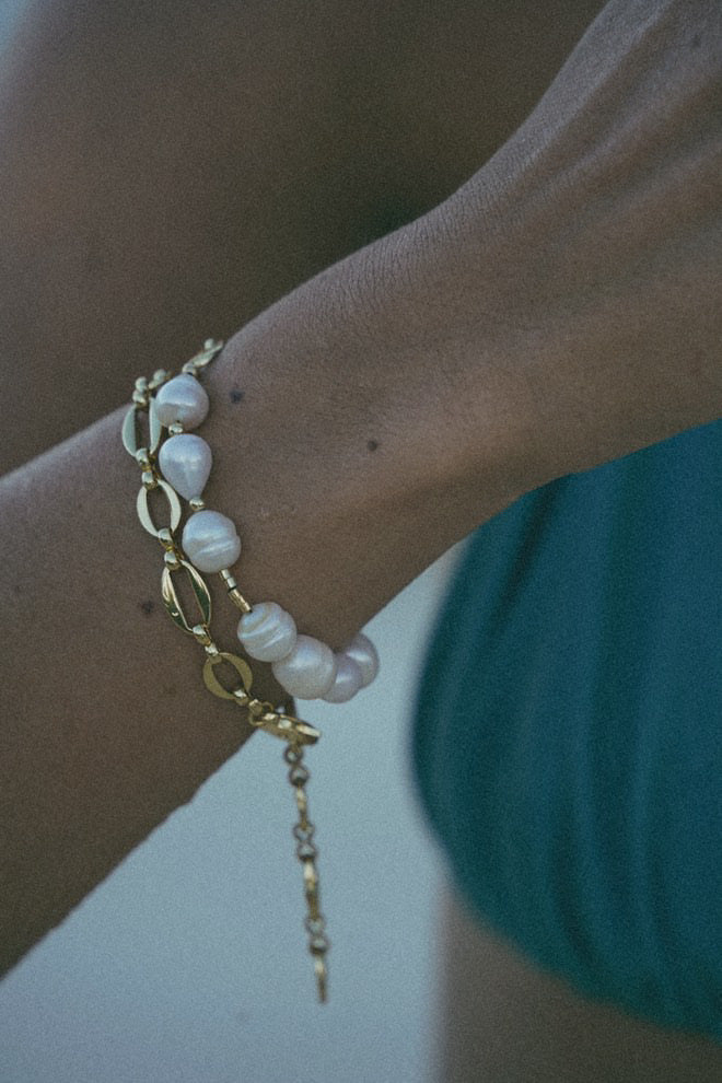 Freshwater pearl bracelet styled for beach days