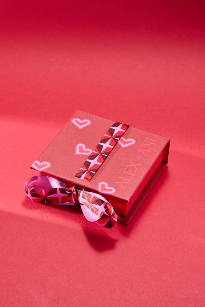 Love Bow Gift Box