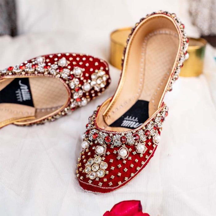 Mahroon  Velvet  Khussa