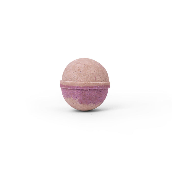 Milk & Meadow Bath Bomb: Vanilla & Lavender