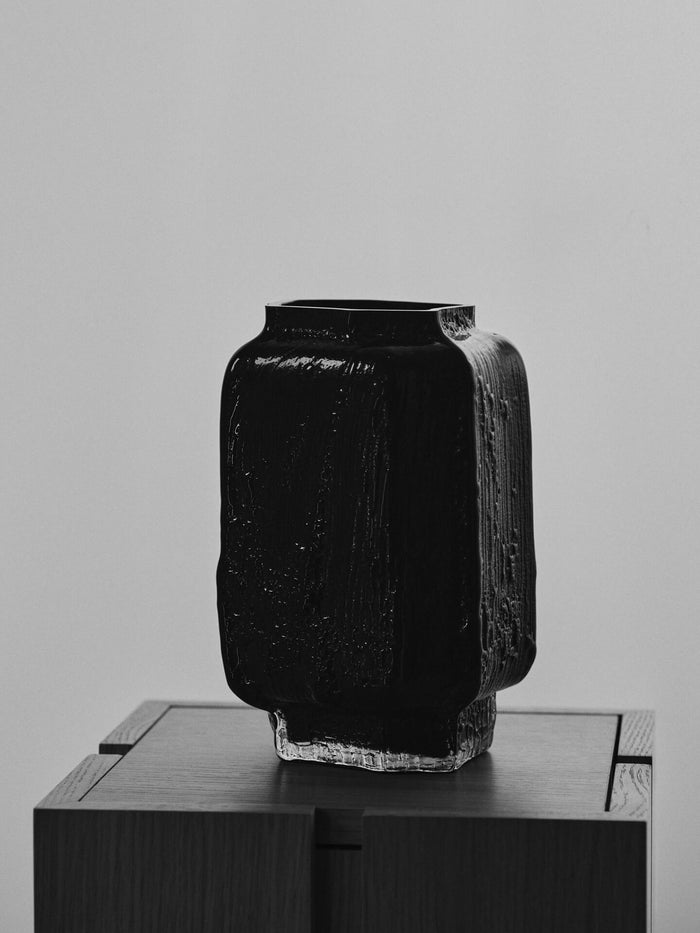 Mokuri Vase - More Options