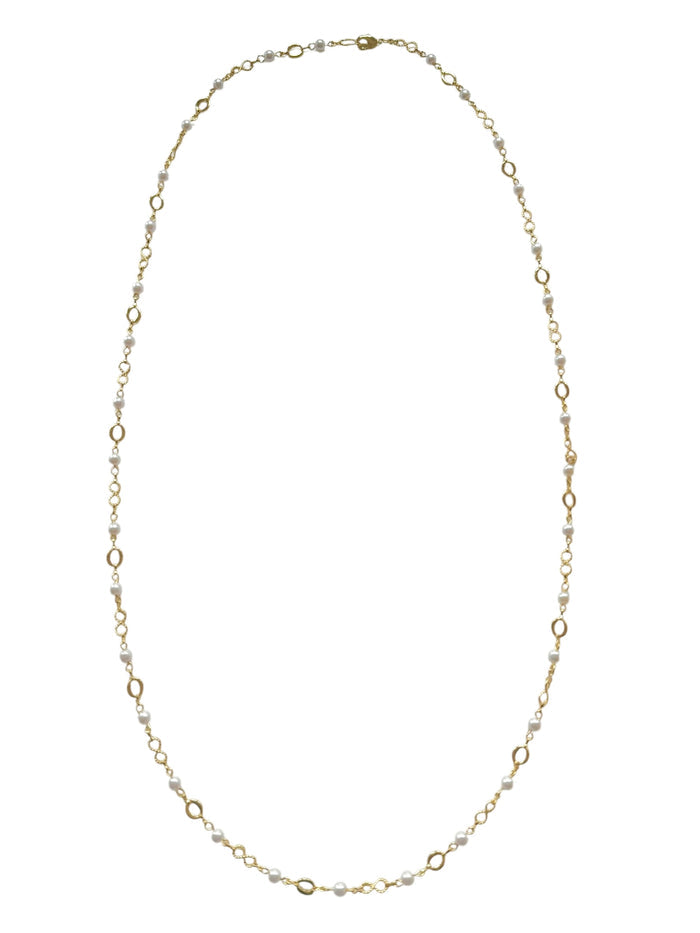Elegant pearl jewellery with gold plated chain