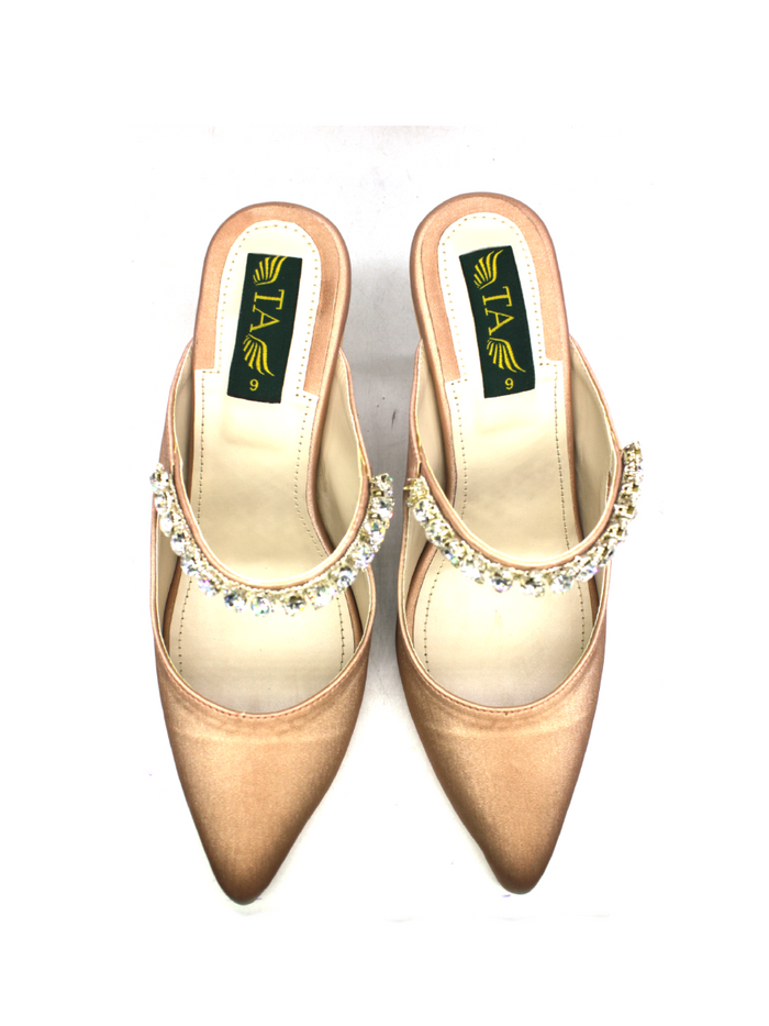 Pumps With Crystal Heel