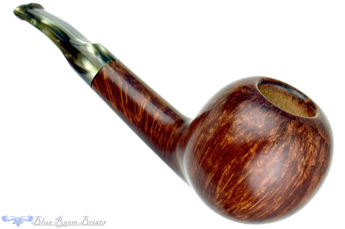 Blue Room Briars is proud to present this RC Sands Pipe Smooth Bent Apple