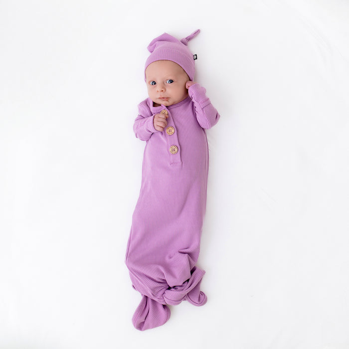 Newborn wearing Ribbed Knotted Gown with Hat Set in Poi