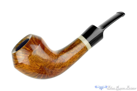Blue Room Briars is proud to present this Ron Smith Pipe "Mason" Spot Carved Horn with Acrylic