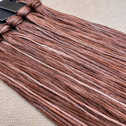 Roxy Floss Collection 8yd Cinnamon