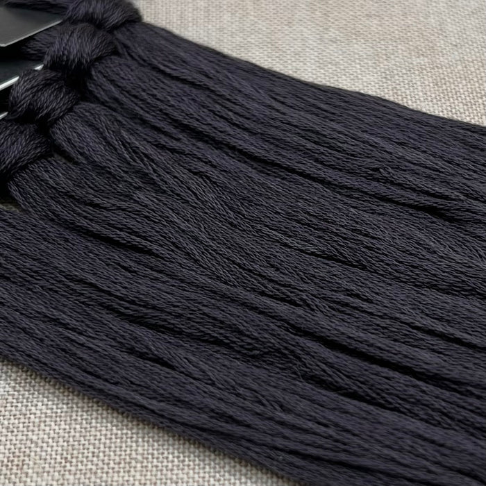 Roxy Floss Collection 8yd Vampish