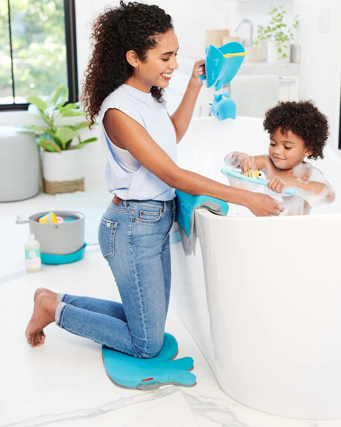 Skip Hop Moby Neoprene Cushioned Bath Kneeler Guard With NonSlip Base Blue