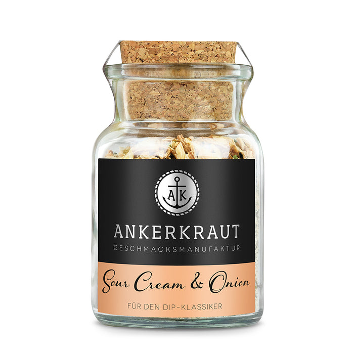 Sour Cream Gewürz von Ankerkraut im Korkenglas auf weißem Hintergrund.