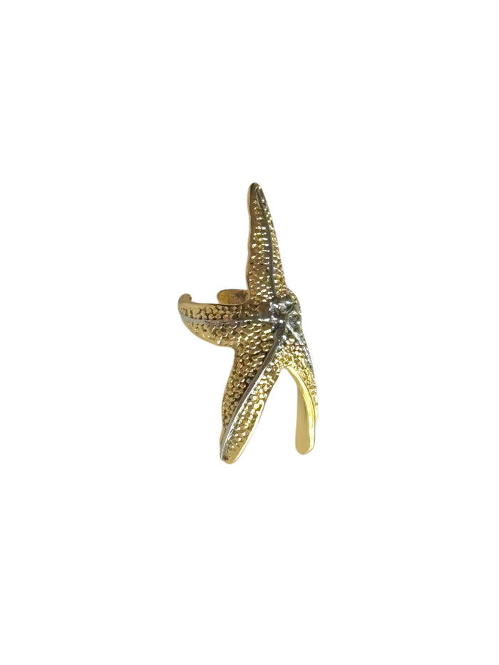 Statement gold plated Starfish Earcuff for everyday summer look