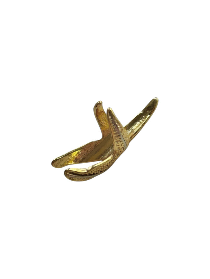 Statement gold plated Starfish Earcuff for everyday summer look