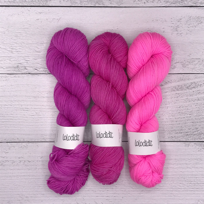 Faith / 3-skein Kit / Loriginal