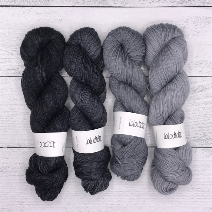 Black Jack / 4-skein Kit / Loriginal