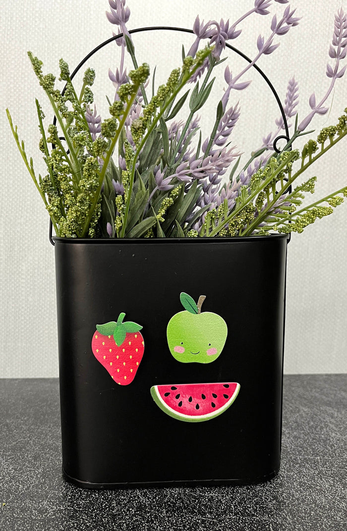 Strawberry Magnet