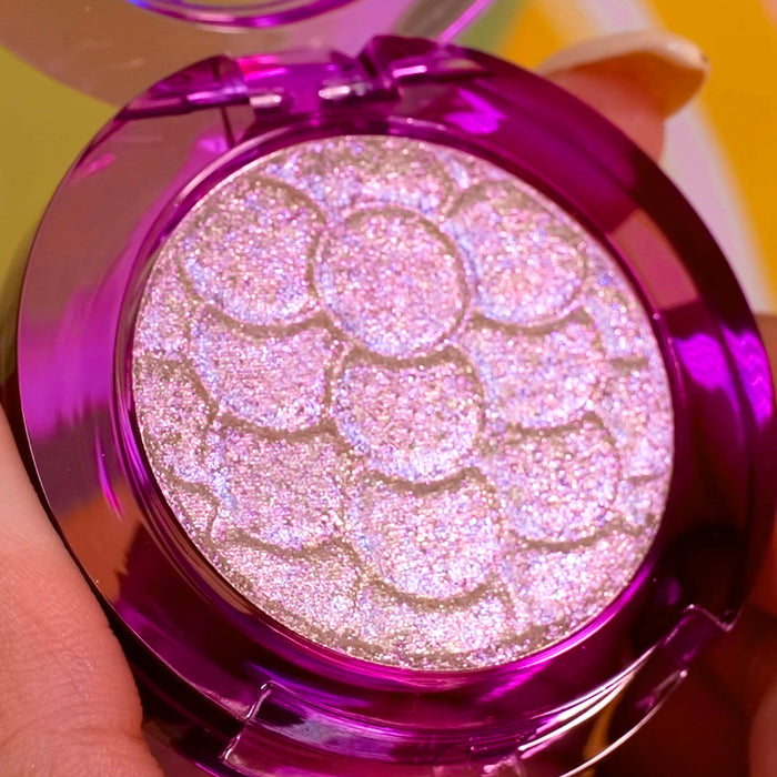 Macro shot of Tart Fruitlighter.
