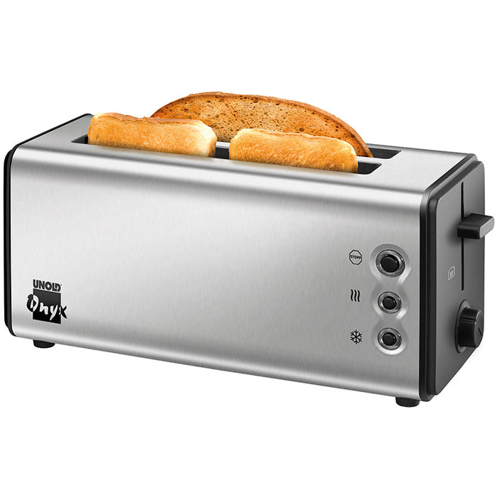 Ein silberner Unold Toaster Onyx Duplex mit zwei Schlitzen toastet eine Scheibe Brot und zwei Brötchen; er verfügt über drei Tasten und ein Drehrad auf der rechten Seite.