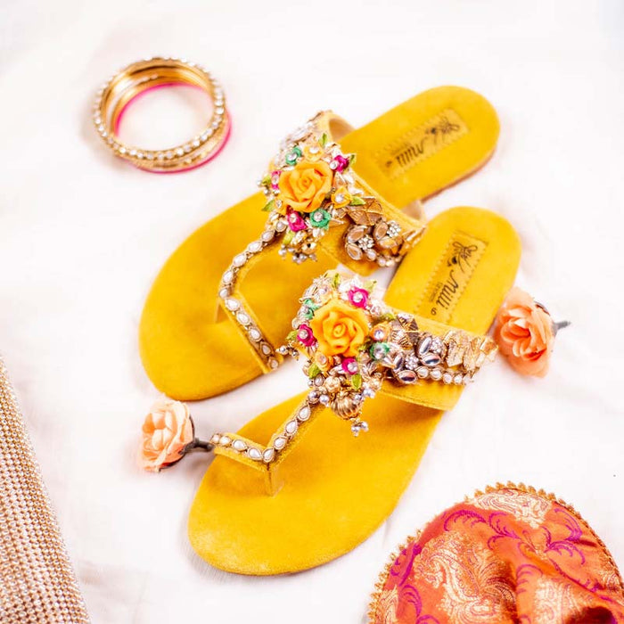 Women Gota Kolhapuri