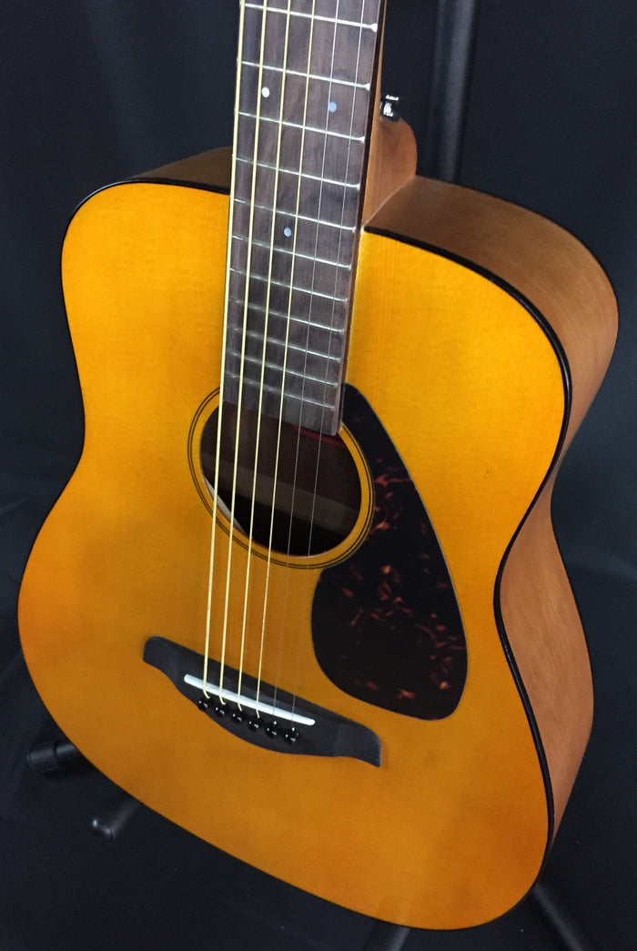 Yamaha JR1 3/4 Size Travel Acoustic Guitar with Gig Bag