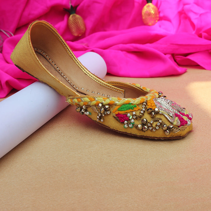 Yellow Fancy Khussa