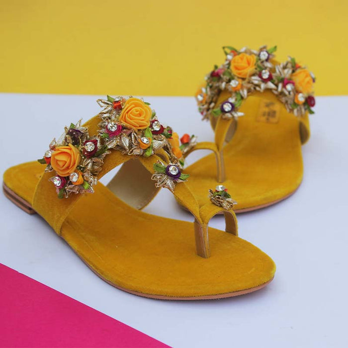 Yellow Gota Kolhapuri