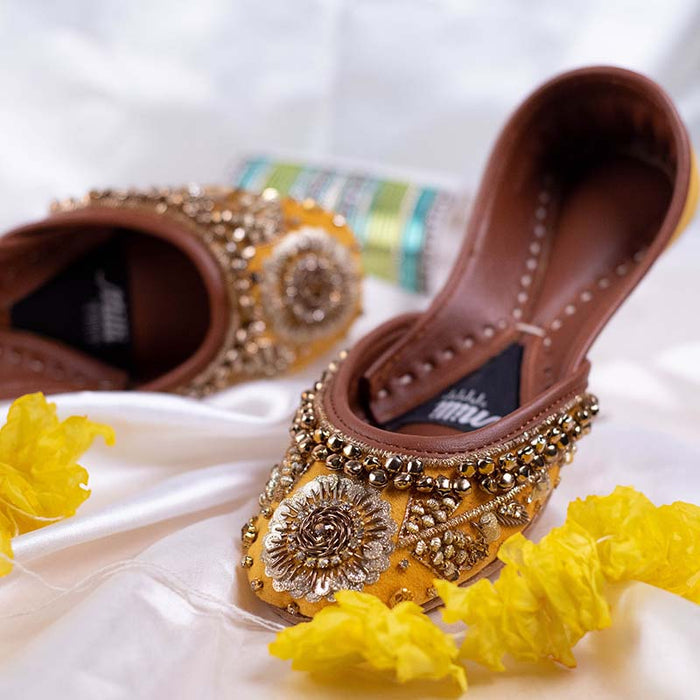 Yellow Women Fancy Khussa