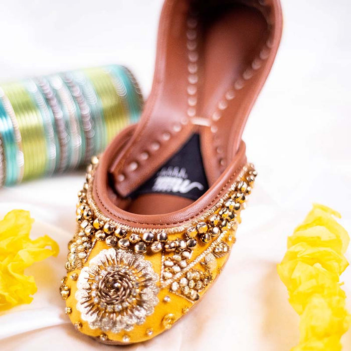 Yellow Women Fancy Khussa